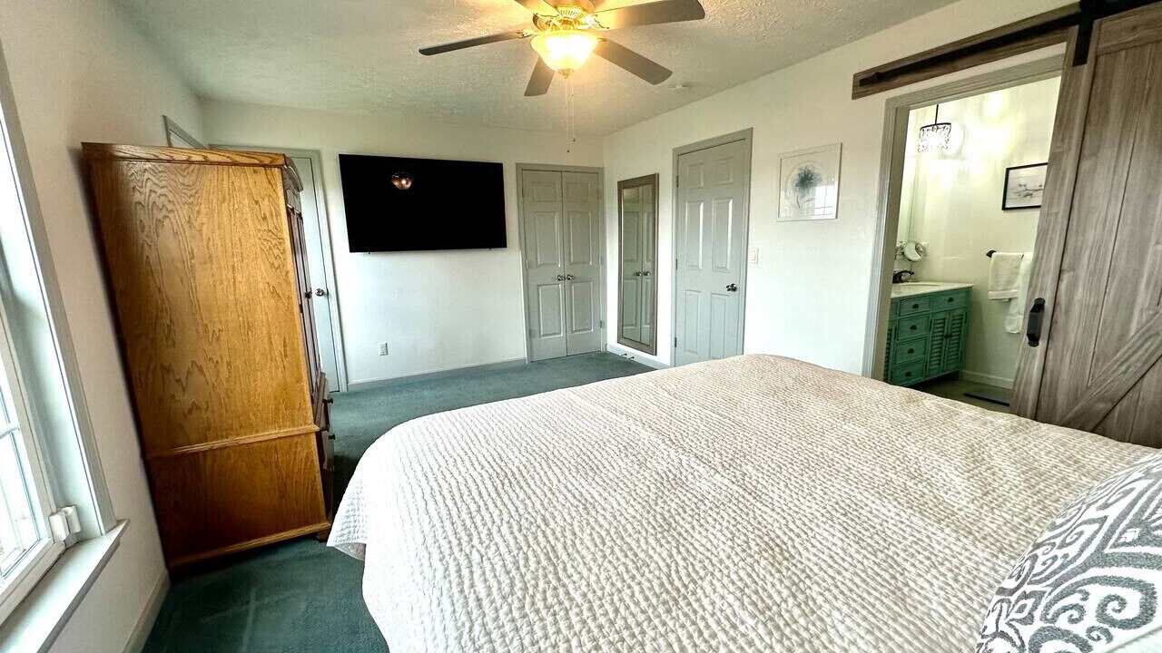 Photo of Bedroom in Livonia