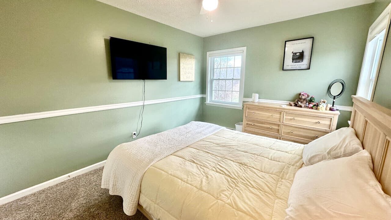 Photo of Bedroom in Livonia
