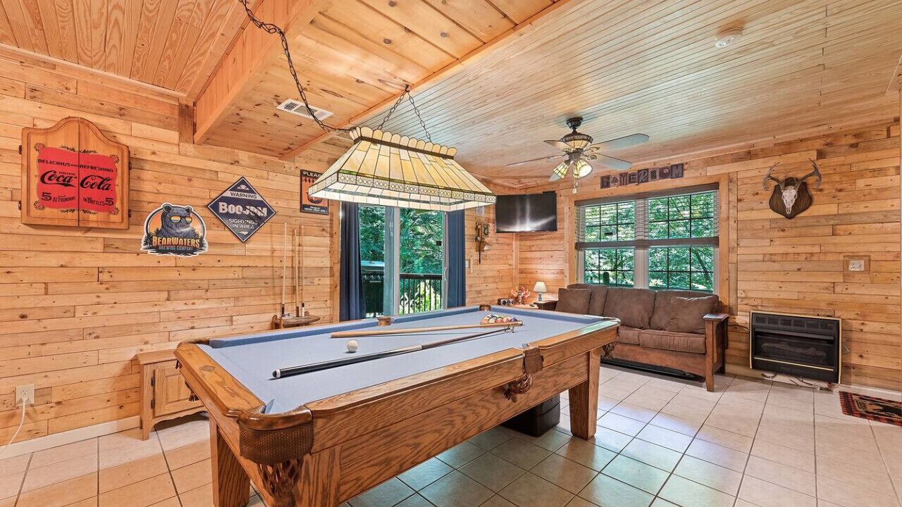 Photo of Livingroom in Maggie Valley