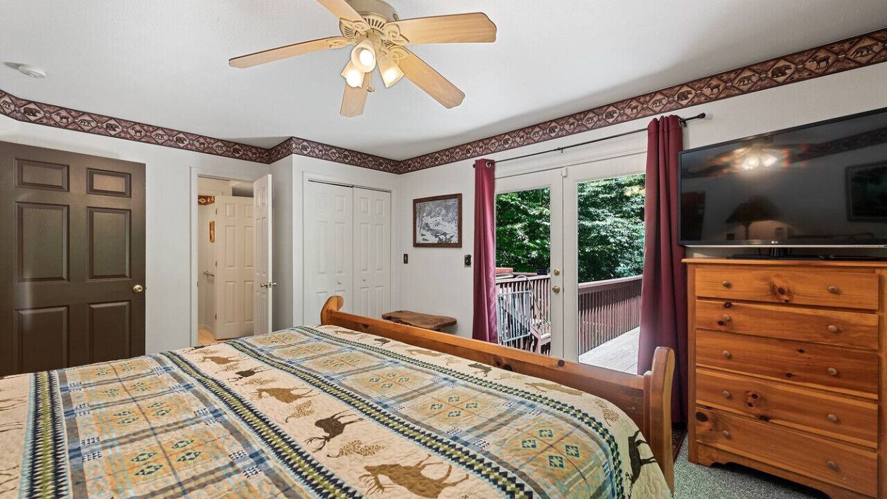 Photo of Bedroom in Maggie Valley