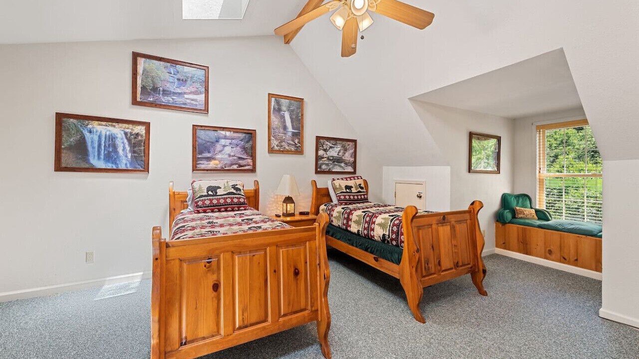 Photo of Bedroom in Maggie Valley