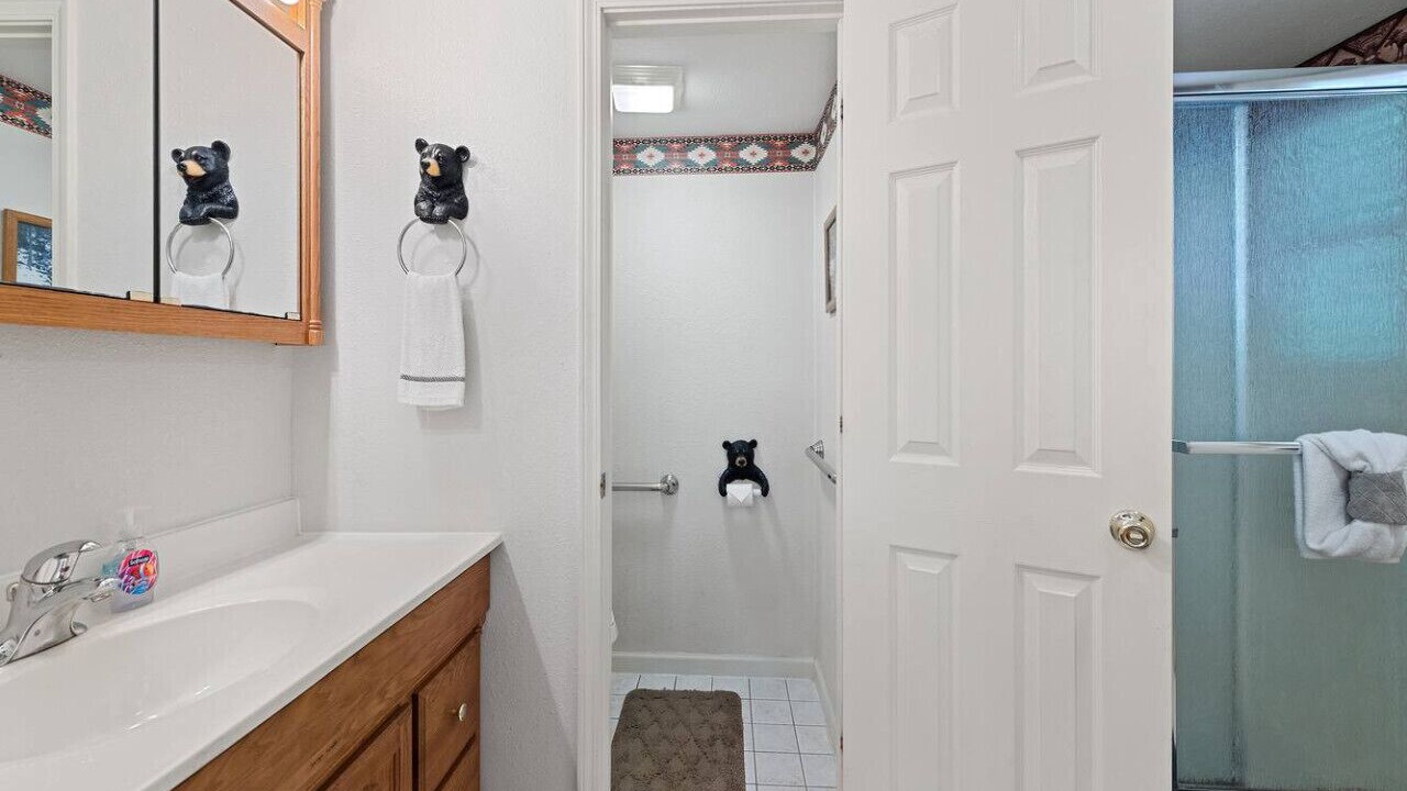 Photo of Bathroom in Maggie Valley