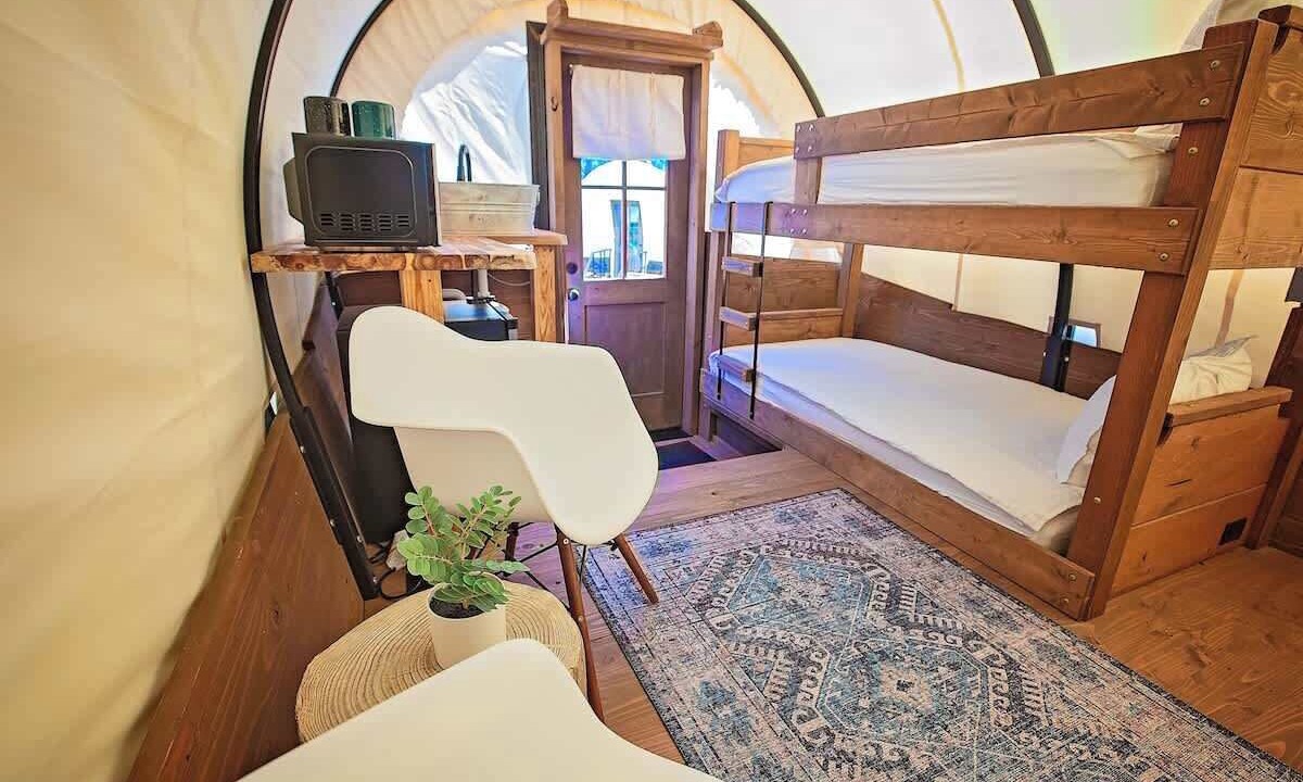 Photo of Bedroom in Benton