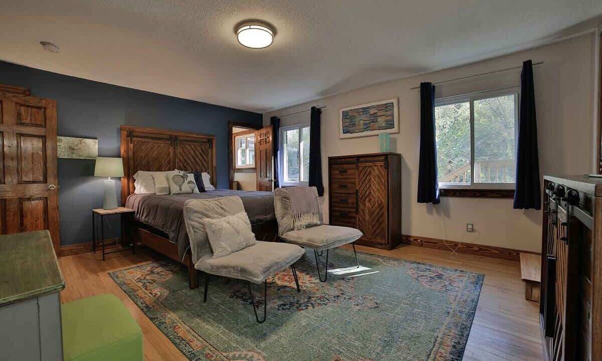 Photo of Bedroom in Lookout Valley Neighborhood Association