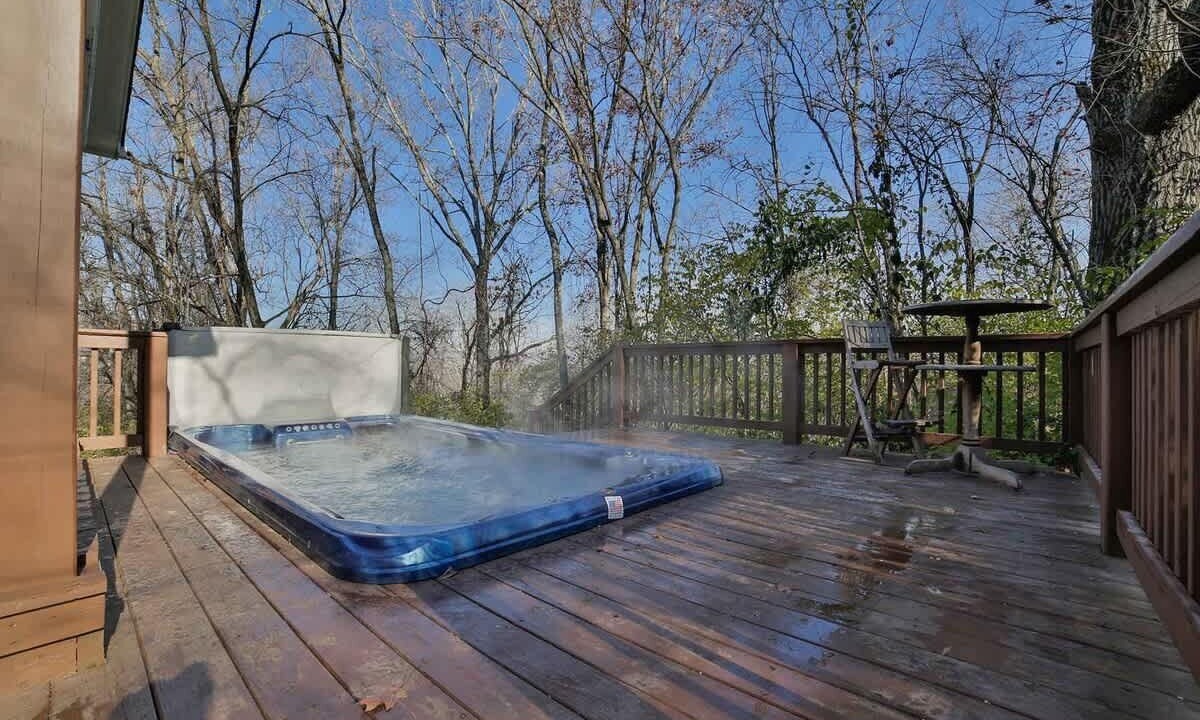 Photo of Outdoor in Lookout Valley Neighborhood Association