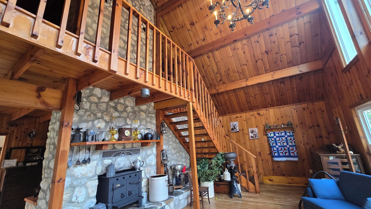 Photo of Livingroom in Copper Hill