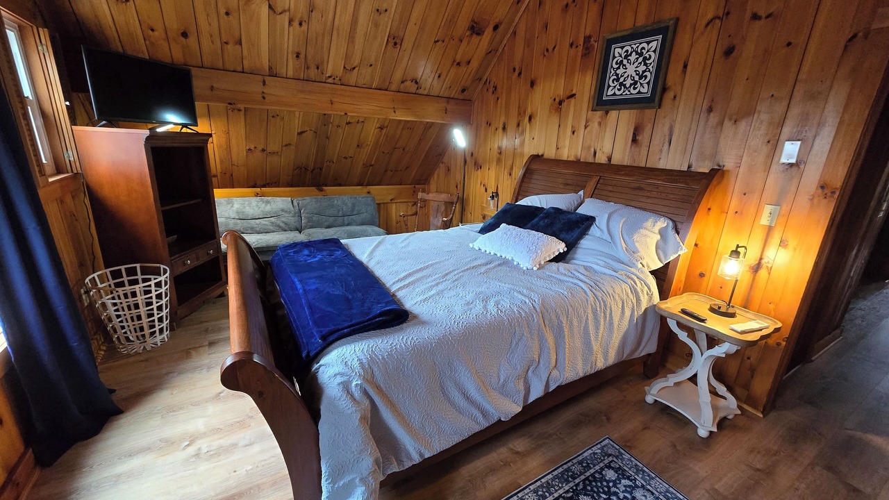 Photo of Bedroom in Copper Hill