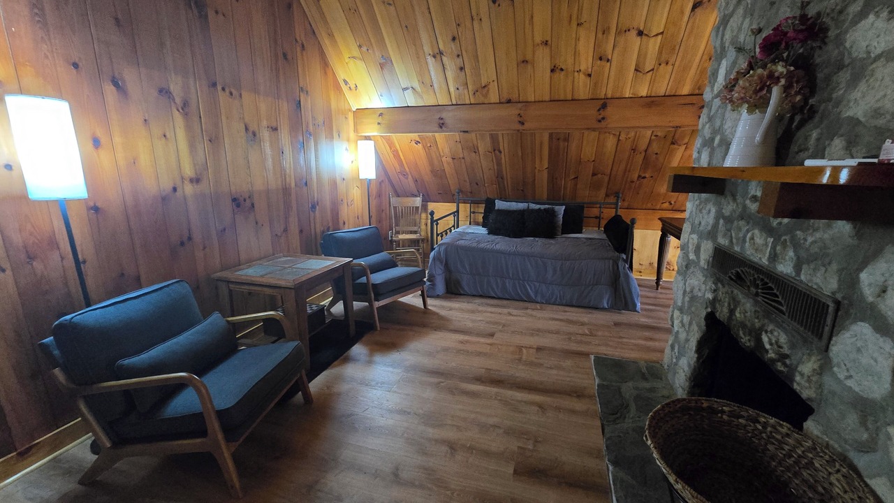 Photo of Bedroom in Copper Hill