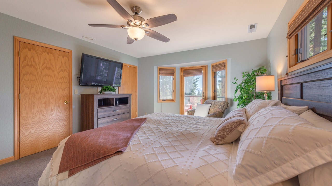 Photo of Bedroom in Kings Beach