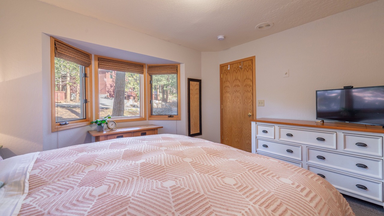 Photo of Bedroom in Kings Beach