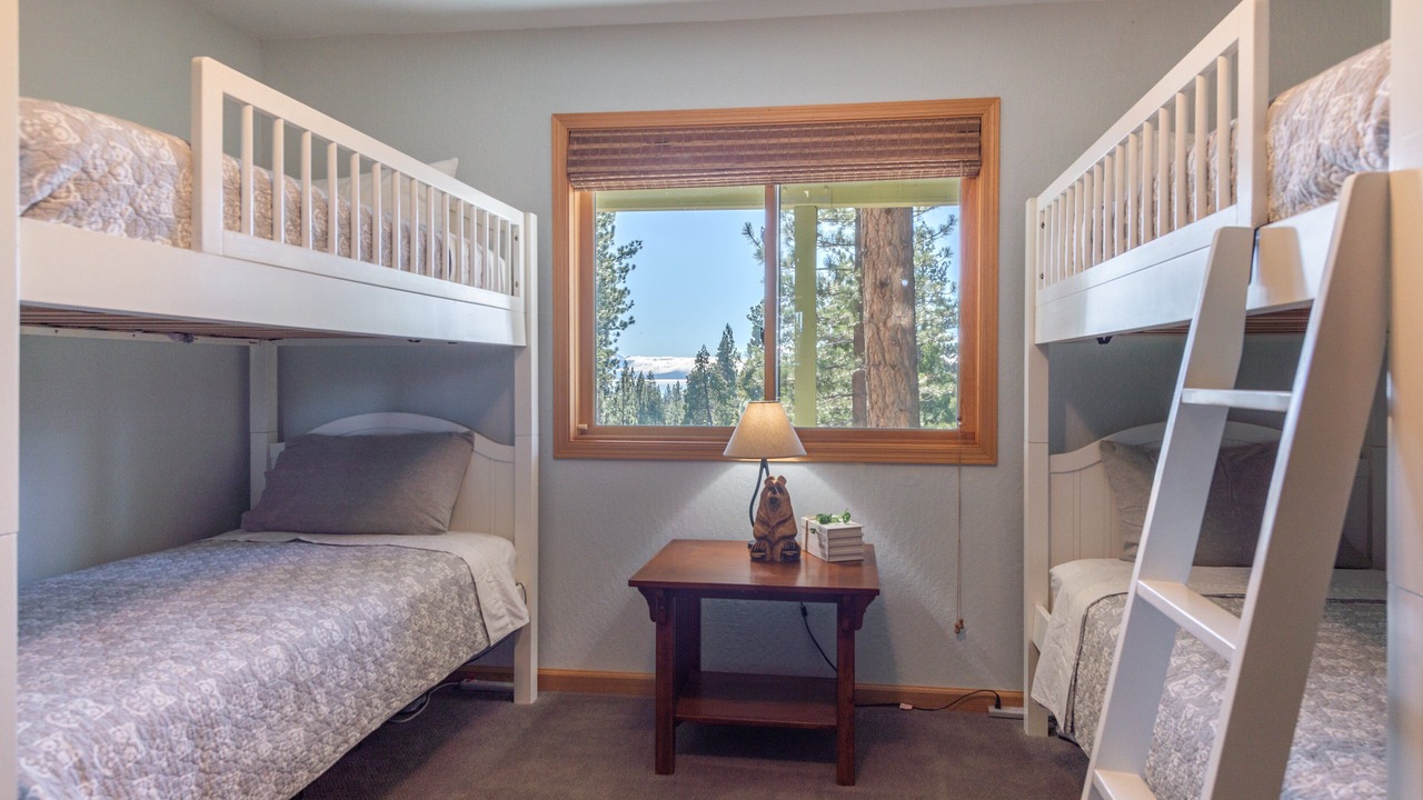 Photo of Bedroom in Kings Beach