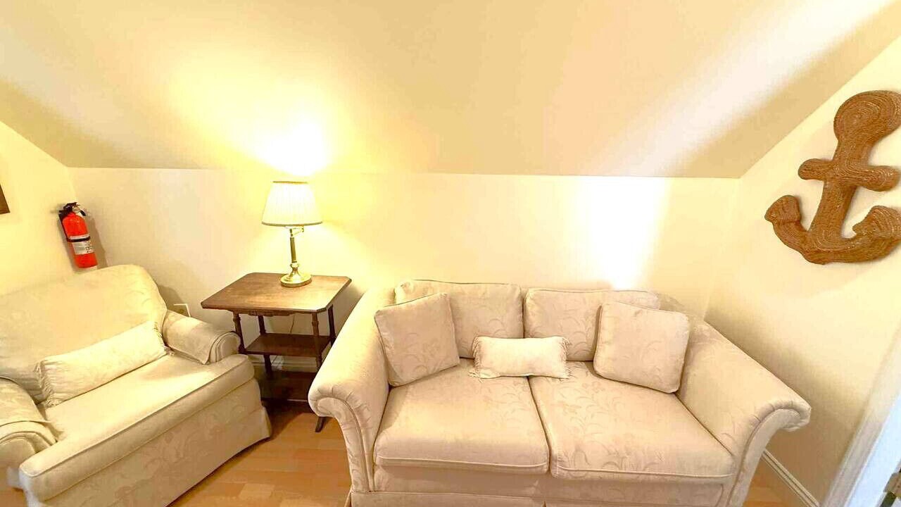 Photo of Livingroom in Kelleys Island