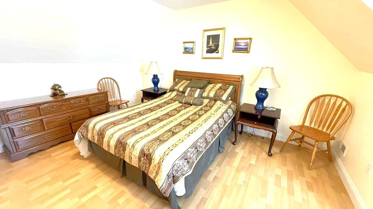 Photo of Bedroom in Kelleys Island