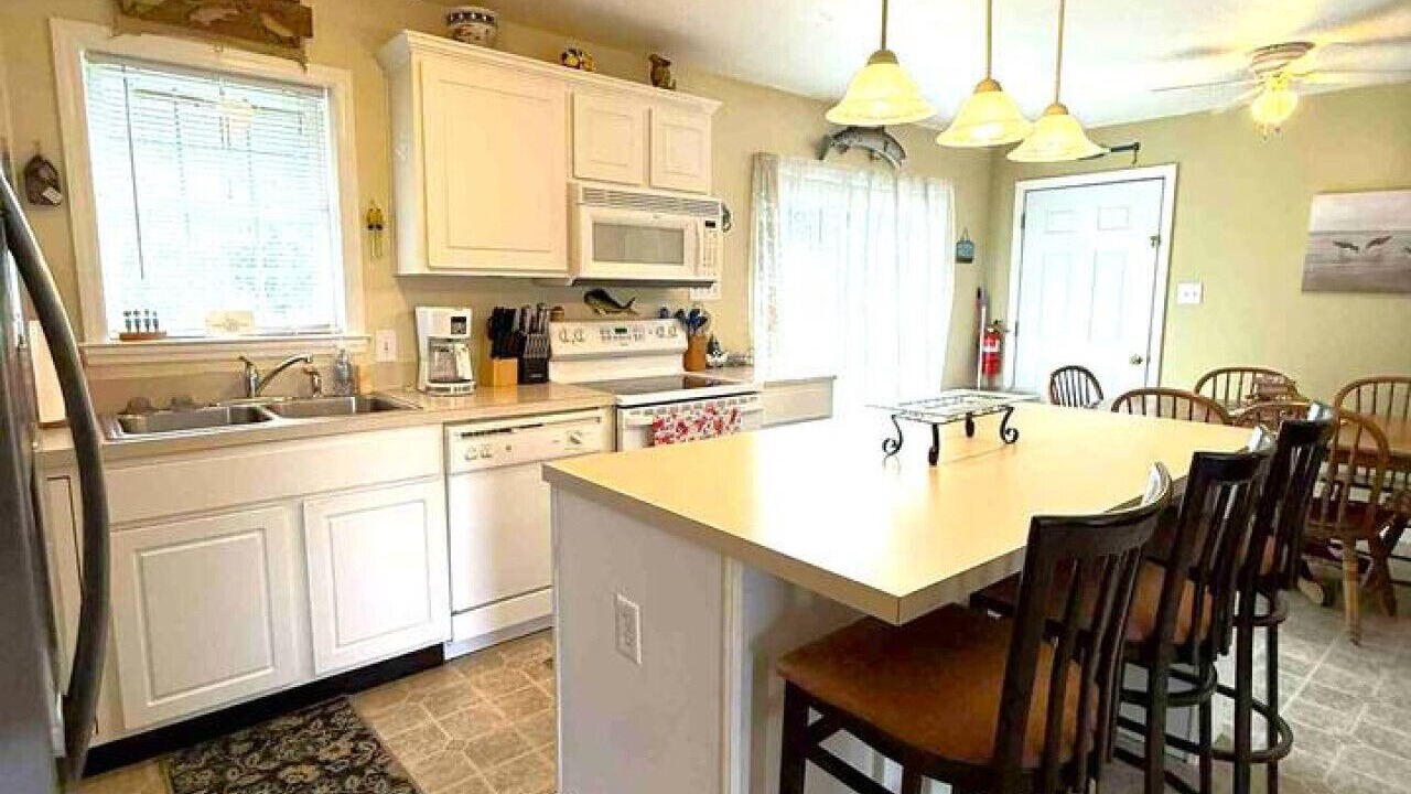 Photo of Kitchen in Kelleys Island