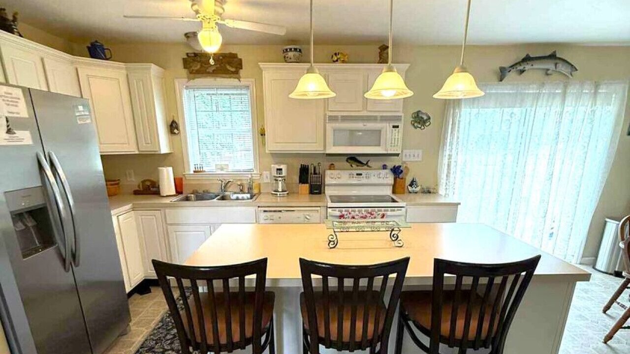 Photo of Kitchen in Kelleys Island