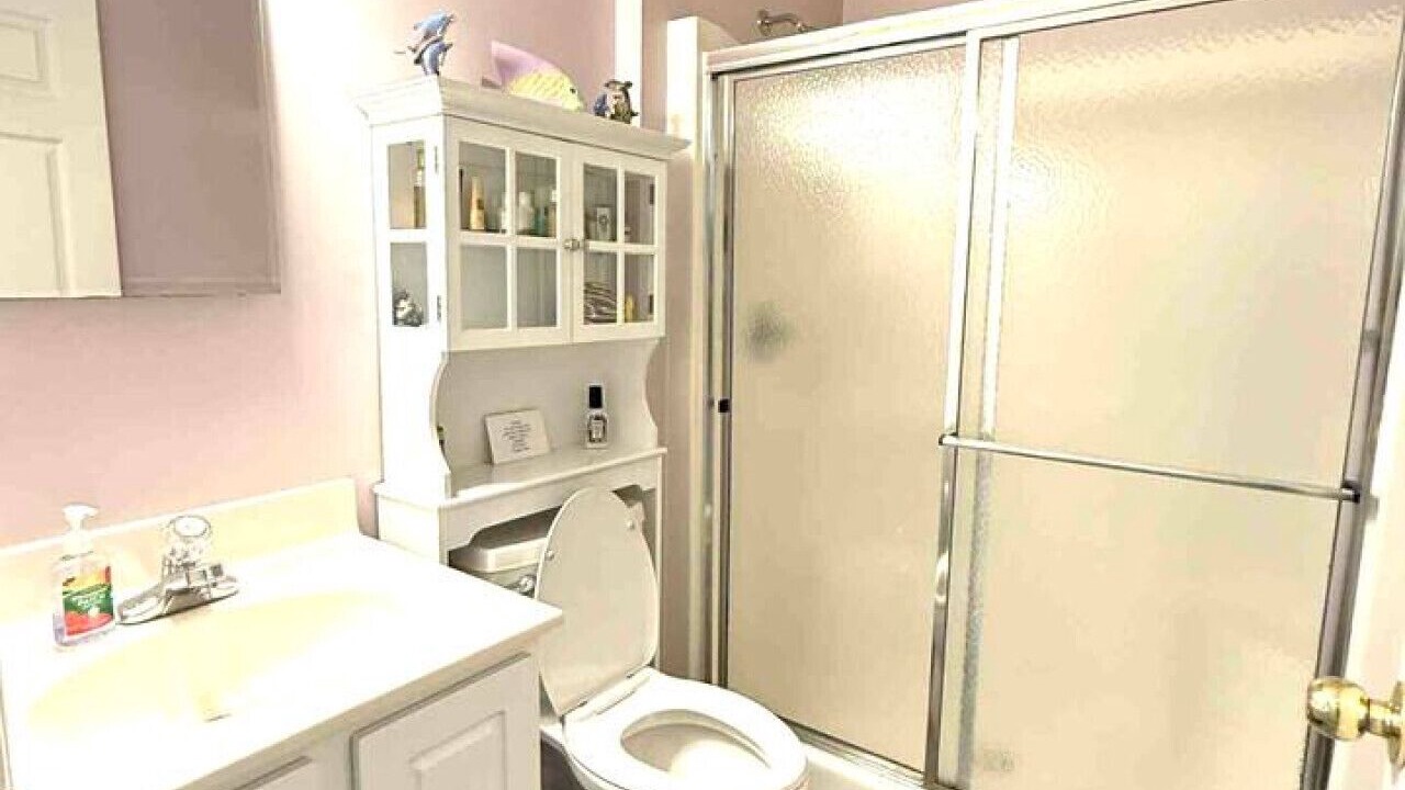 Photo of Bathroom in Kelleys Island