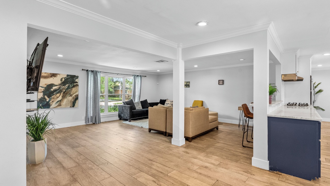 Photo of Livingroom in Memorial