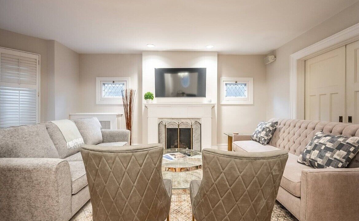 Photo of Livingroom in Rosedale