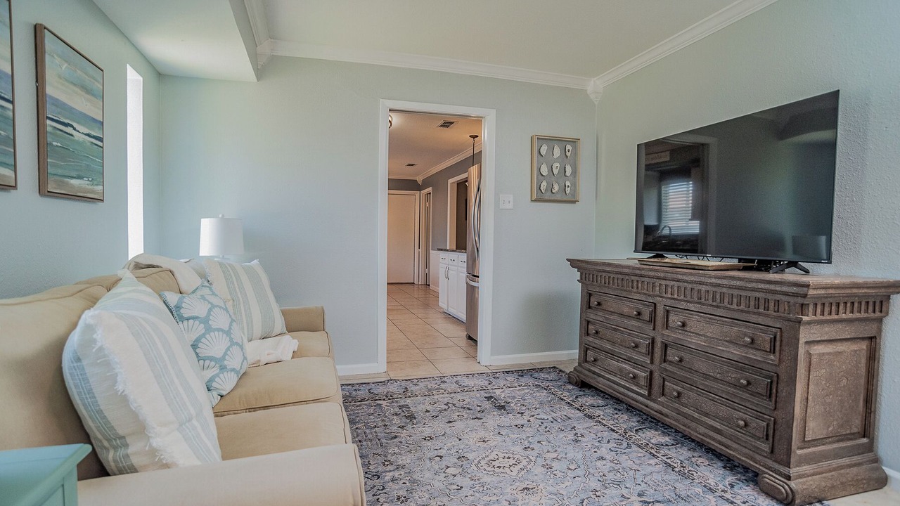 Photo of Livingroom in Bay Area