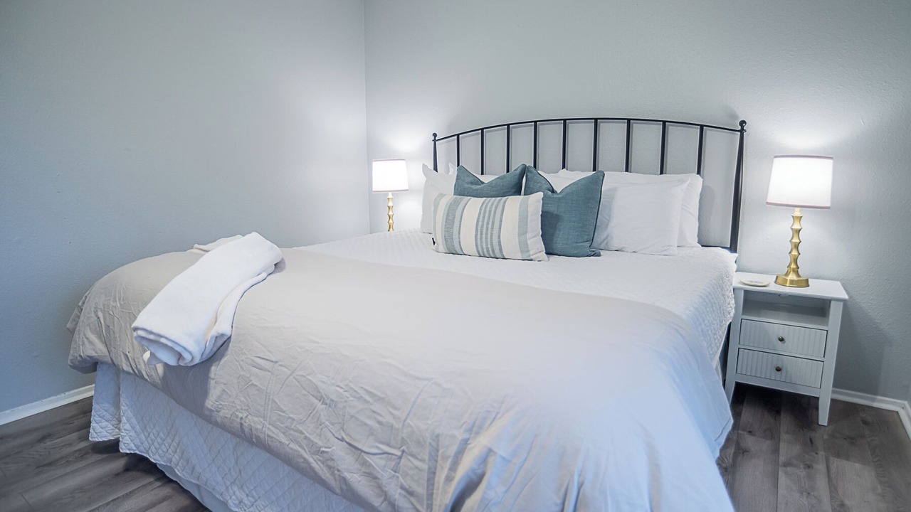 Photo of Bedroom in Bay Area
