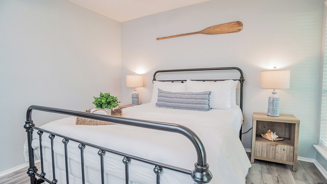 Photo of Bedroom in Bay Area