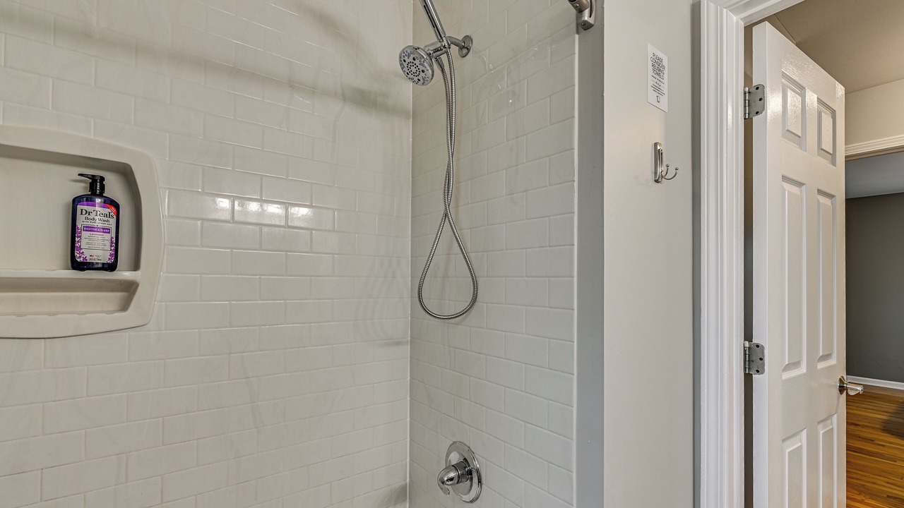 Photo of Bathroom in Midway