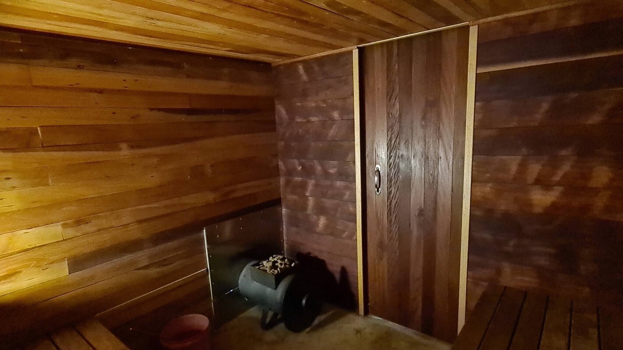 Photo of Others in Barkers Vale