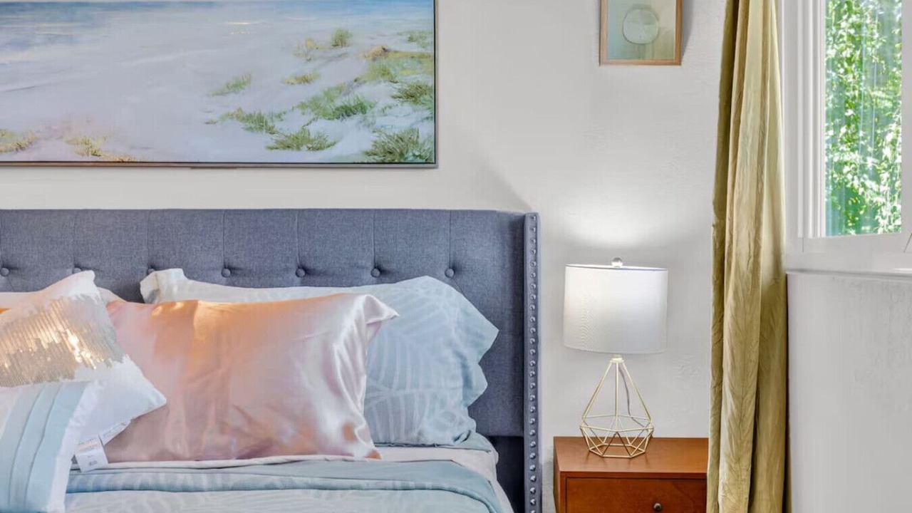 Photo of Bedroom in Bryn Mawr-Skyway