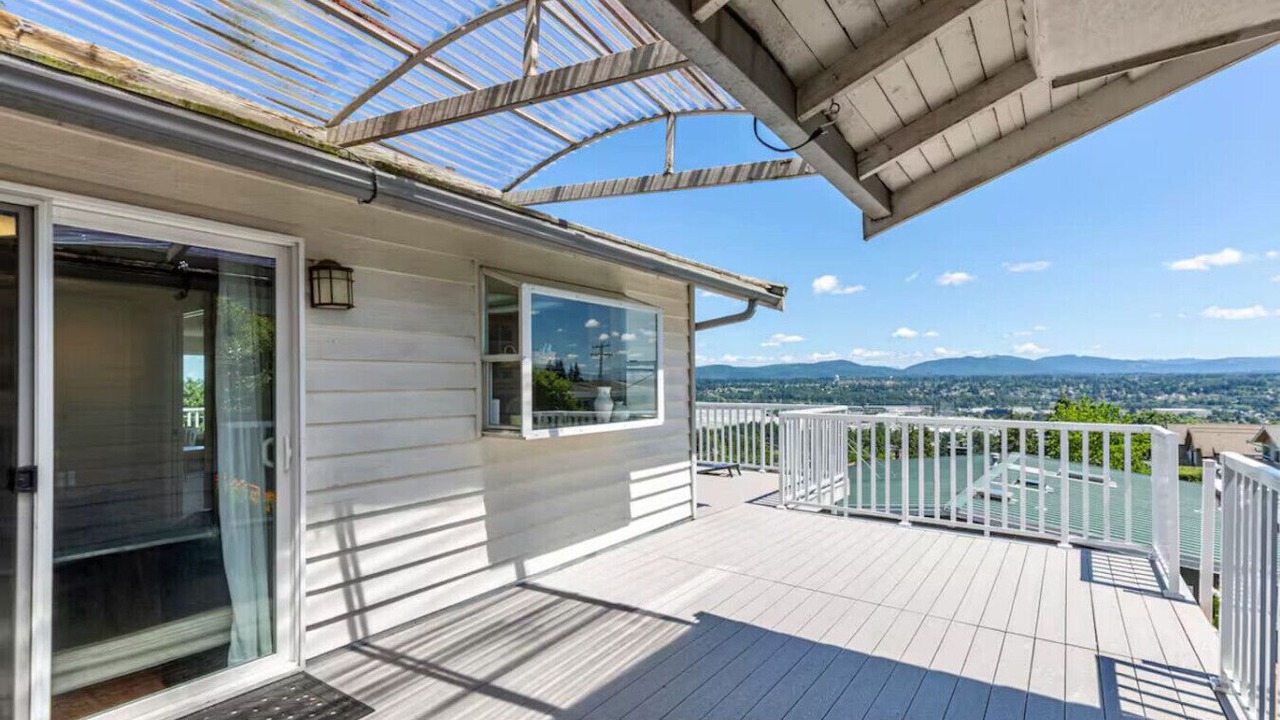 Photo of Patio Balcony in Bryn Mawr-Skyway
