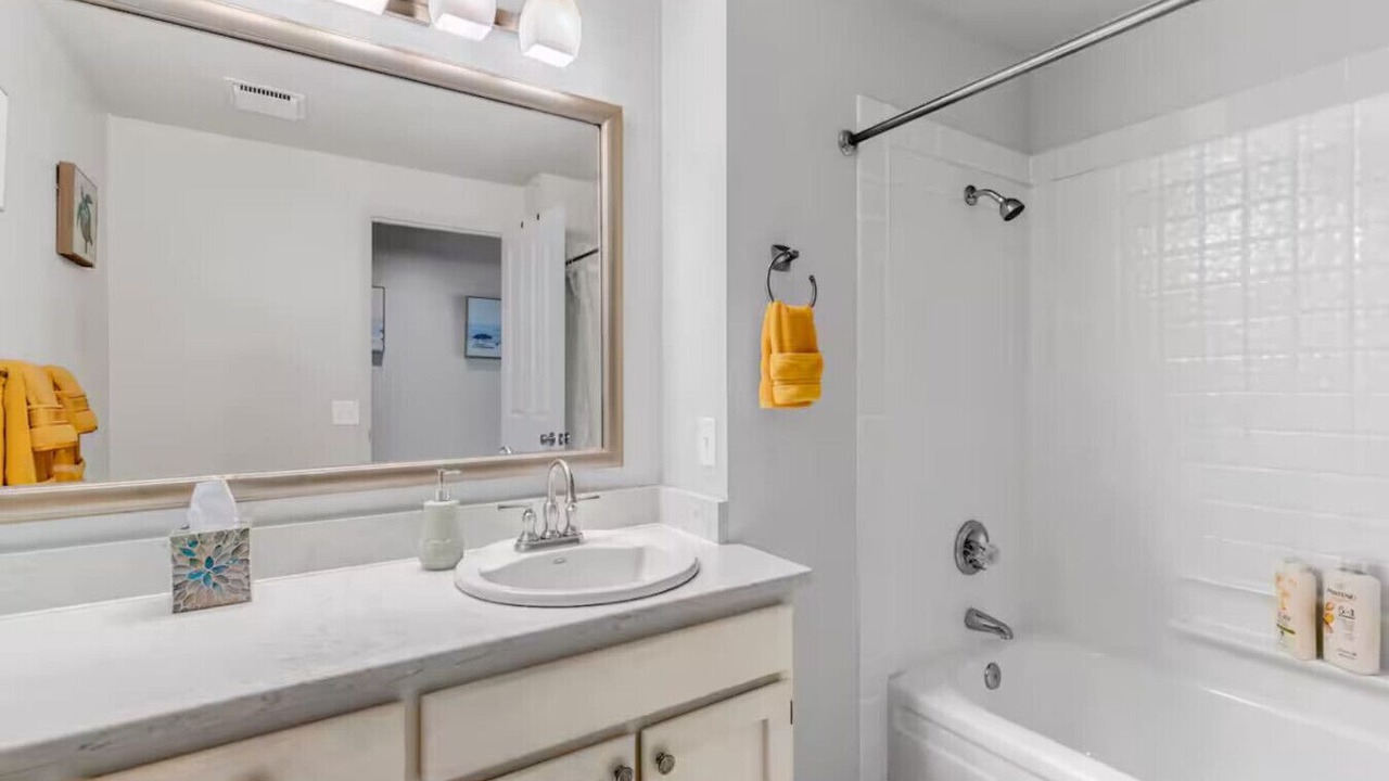 Photo of Bathroom in Bryn Mawr-Skyway