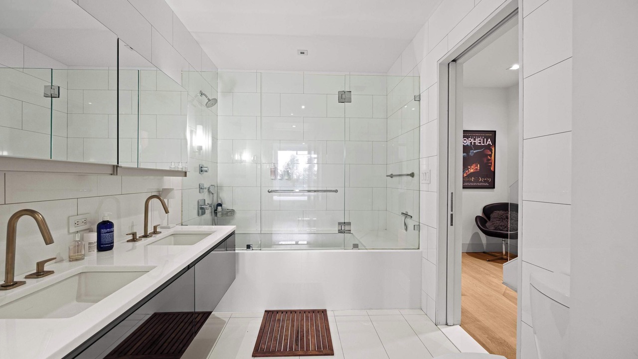 Photo of Bathroom in Manhattan Valley