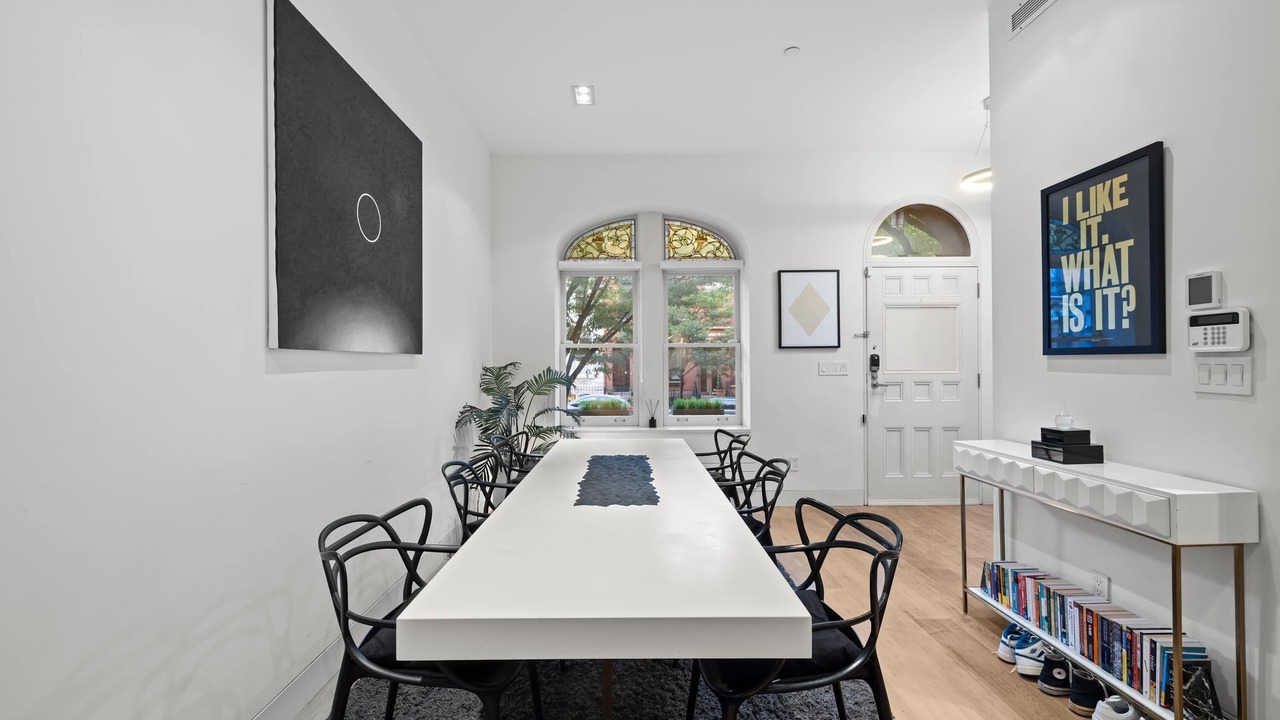 Photo of Others in Manhattan Valley