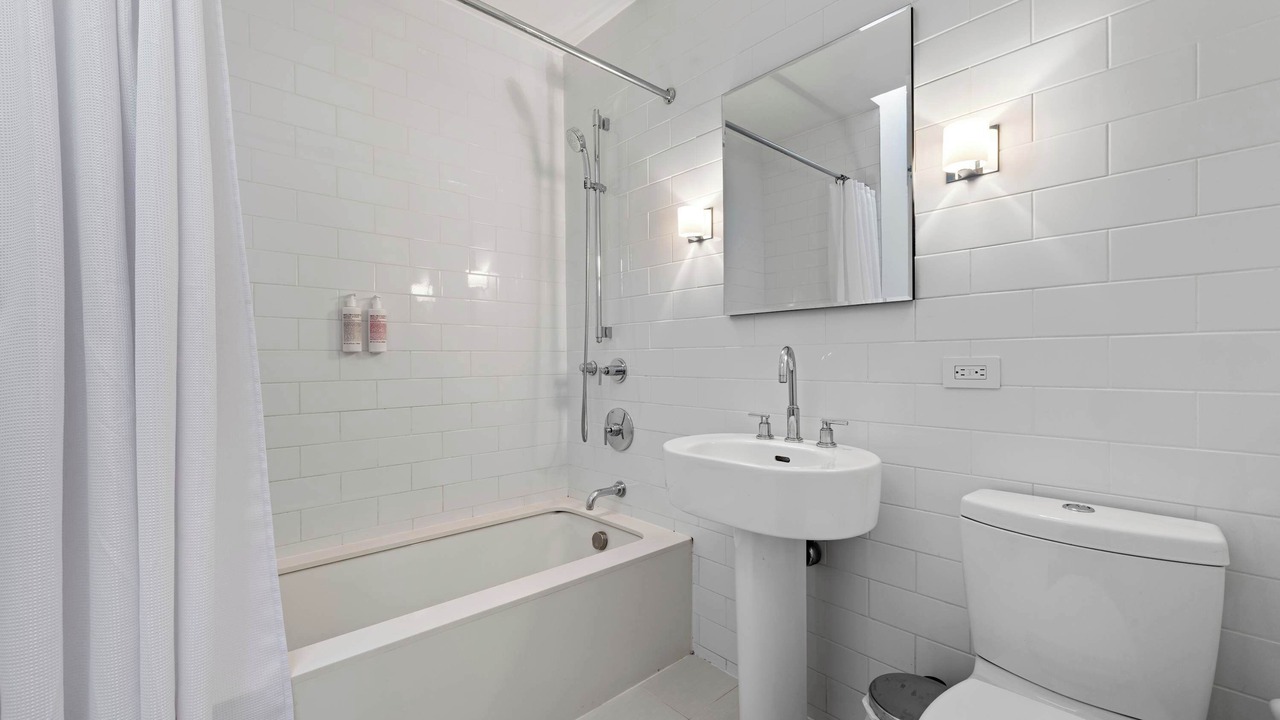 Photo of Bathroom in Manhattan Valley