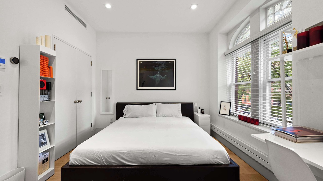 Photo of Bedroom in Manhattan Valley