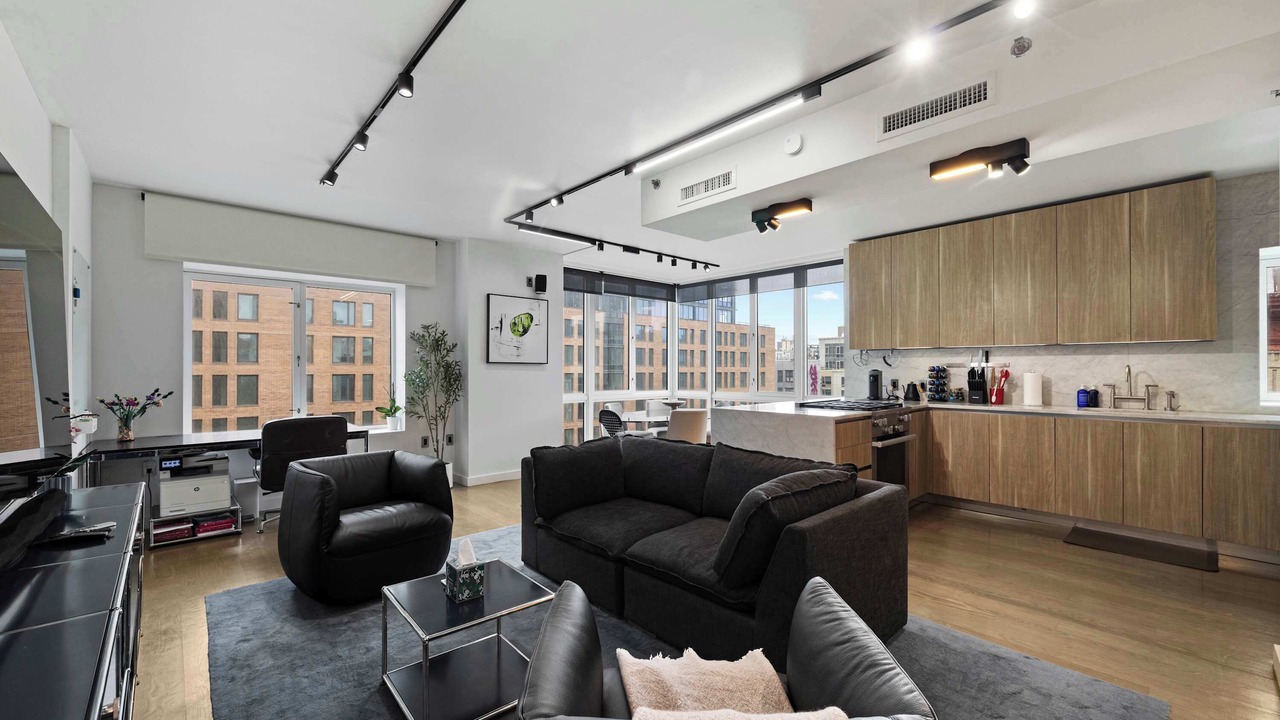 Photo of Others in Lower East Side