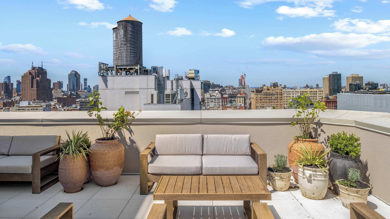 Photo of Patio Balcony in Bowery