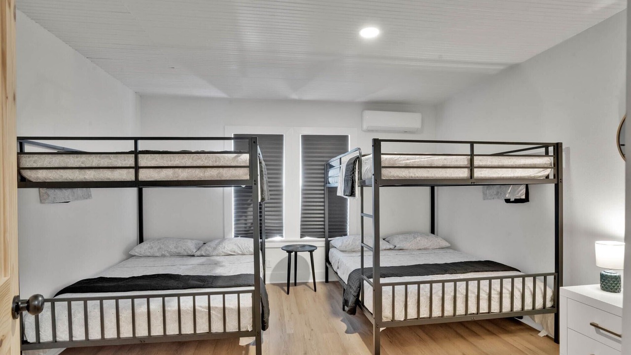 Photo of Bedroom in Shreveport
