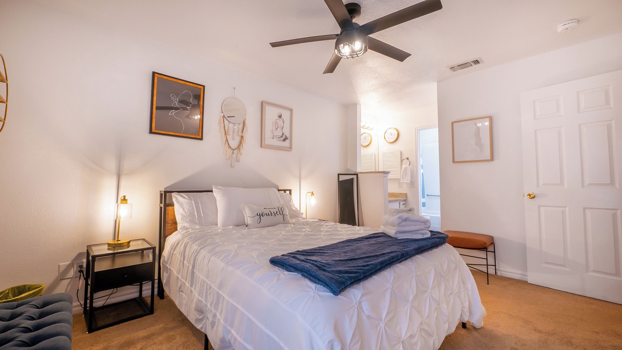 Photo of Bedroom in North San Antonio - SAT