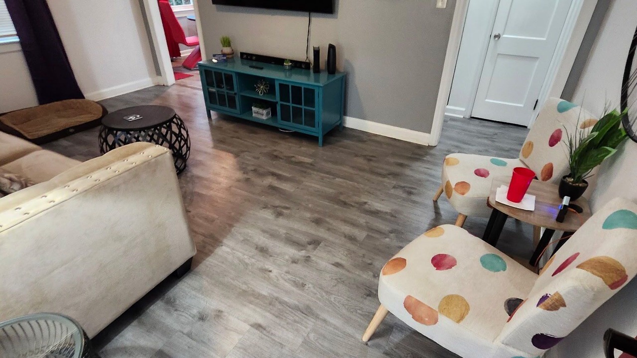 Photo of Livingroom in Southeast Raleigh