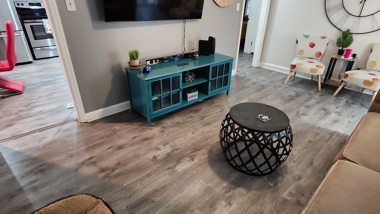 Photo of Livingroom in Southeast Raleigh