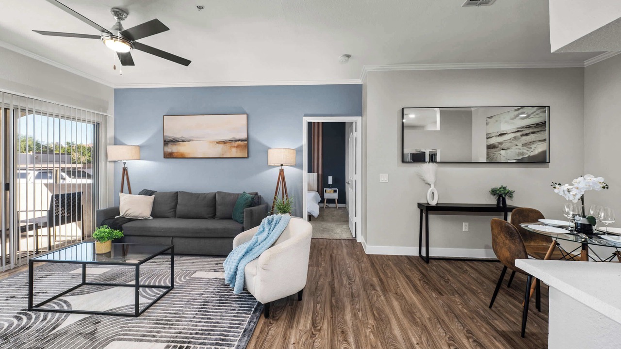 Photo of Livingroom in McDowell Mountain Apartments