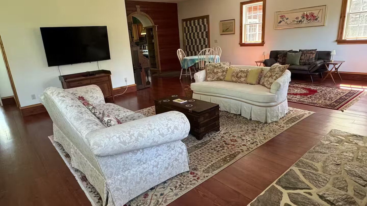 Photo of Livingroom in Refton