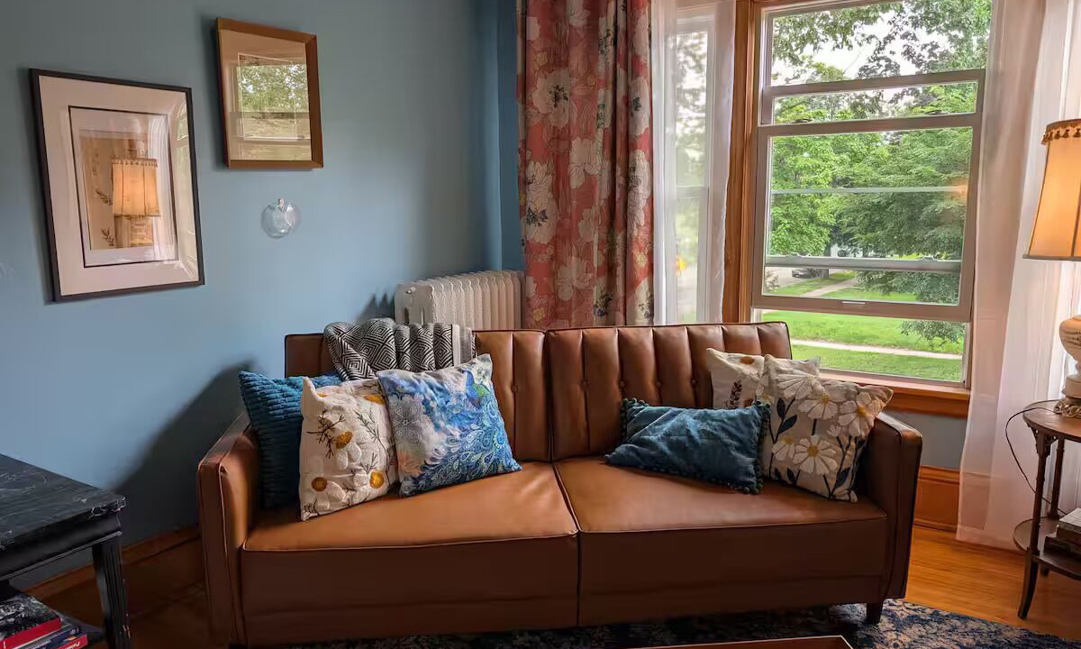 Photo of Livingroom in Merriam Park