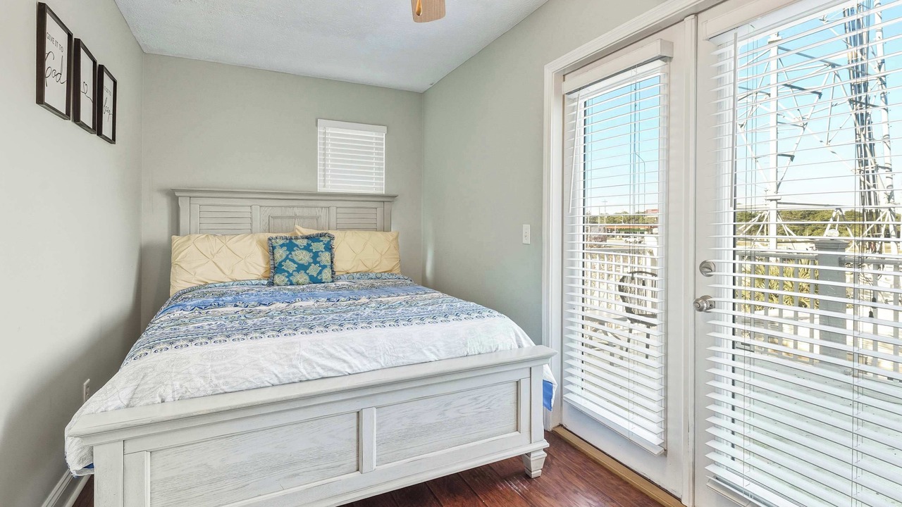 Photo of Patio Balcony in El Centro Beach