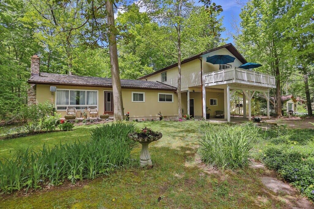 Photo of Outdoor in Tiny