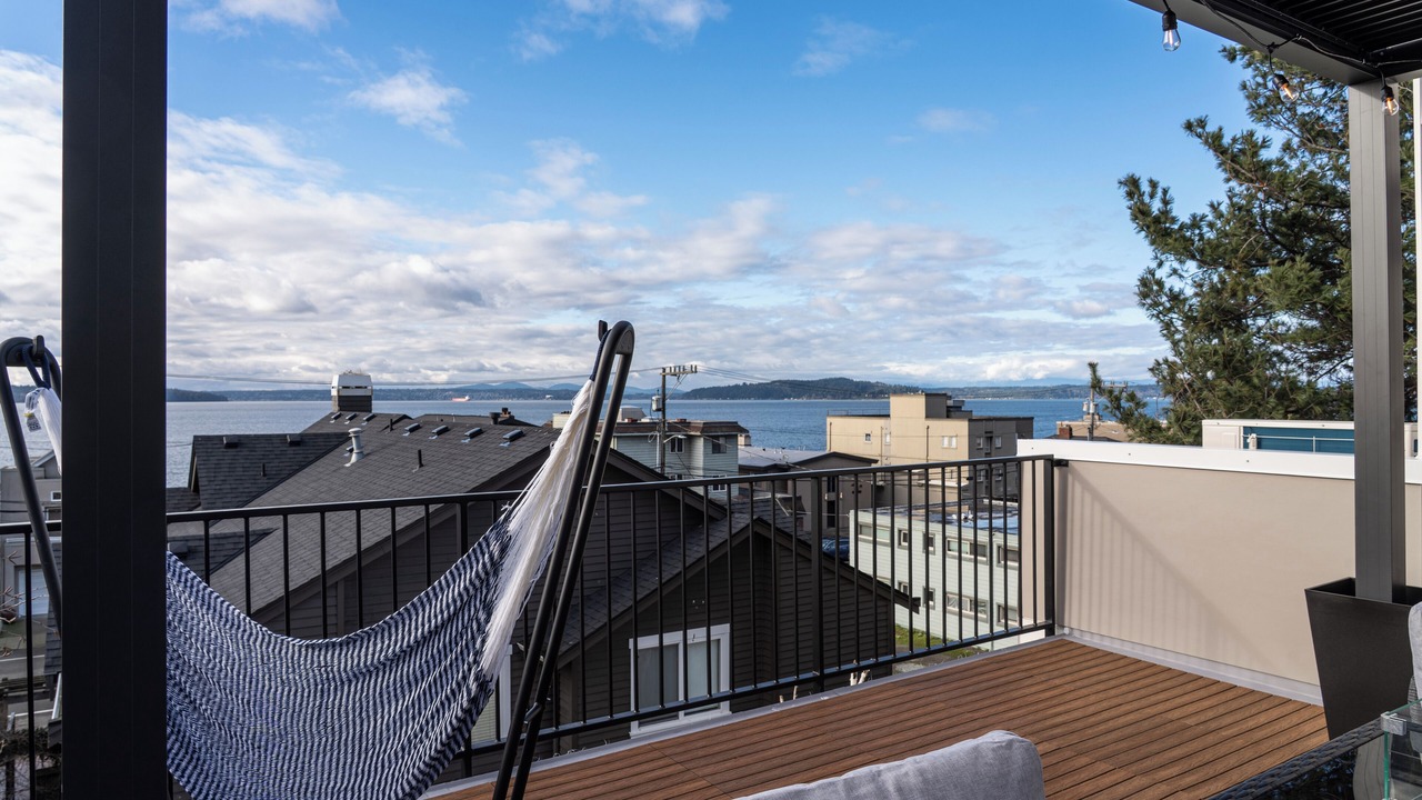 Photo of Patio Balcony in Alki