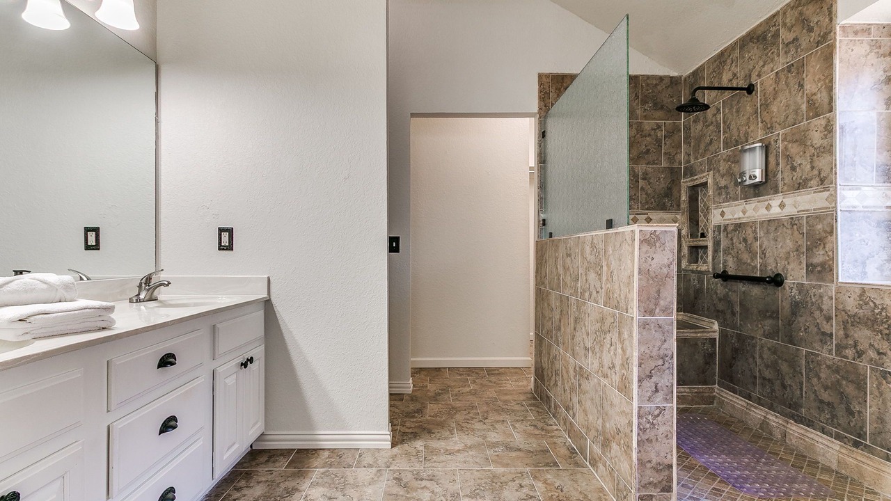 Photo of Bathroom in South Oklahoma City