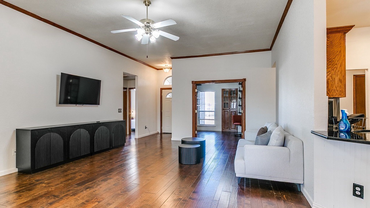 Photo of Livingroom in South Oklahoma City