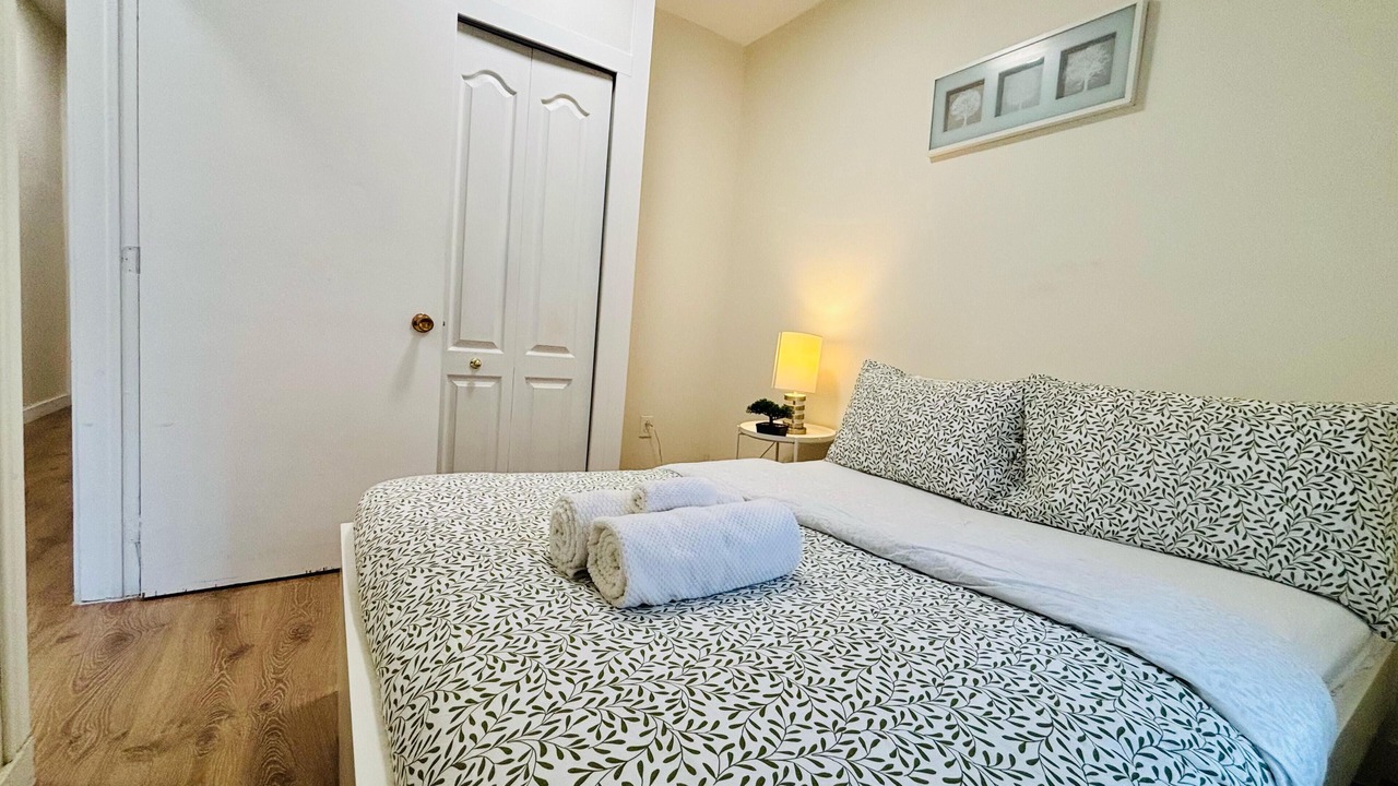 Photo of Bedroom in De Lorimier