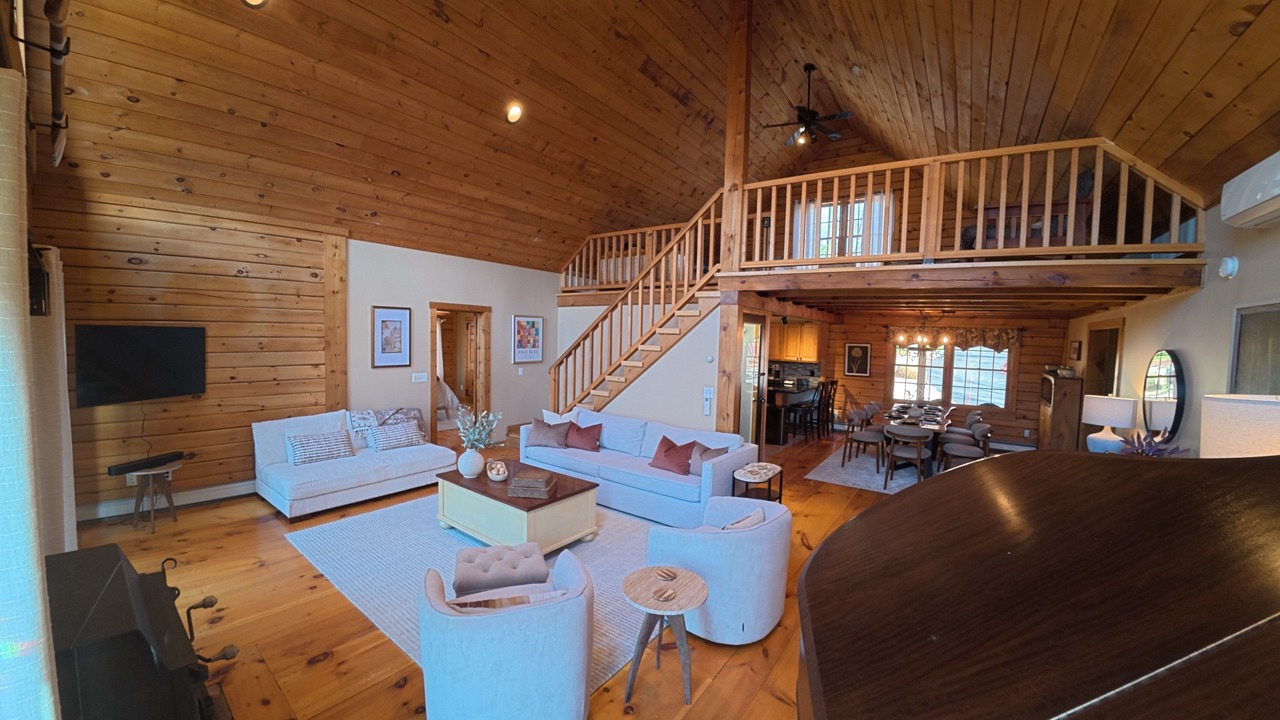 Photo of Livingroom in Danbury